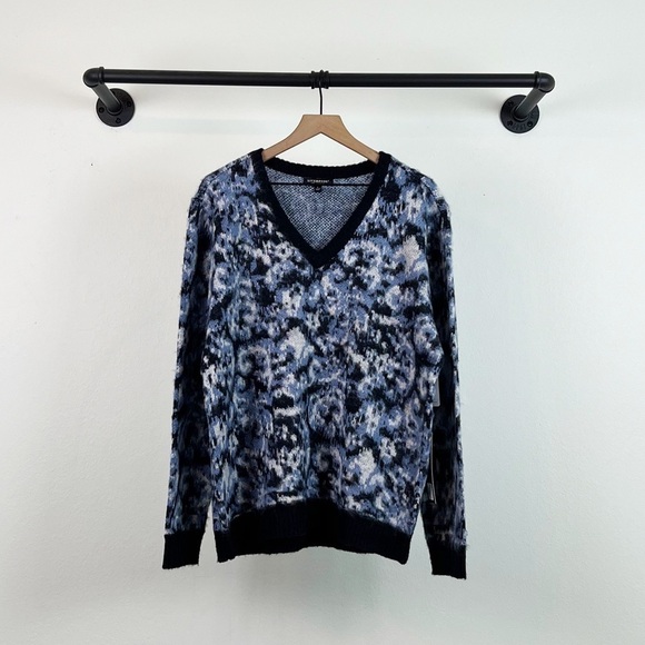 NWT Liverpool V-Neck Fuzzy Abstract Printed Pullover Sweater - Picture 3 of 7